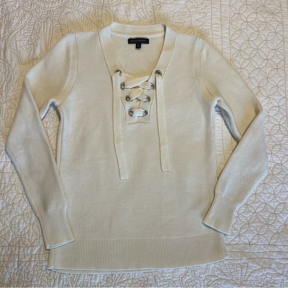 Banana Republic Merino wool Sweater, size Medium.